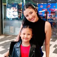 Sharena Delon Bagikan Tips Mengenalkan Makeup pada Anak