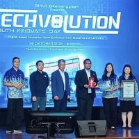 Ratusan Karya Teknologi Mahasiswa BINUS Tampil di Techvolution: Youth Innovate Day