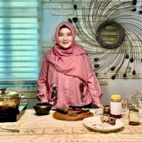 Mengenal Sosok Inggrid Tania, Dokter dan Pakar Herbal Indonesia