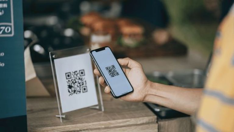BI Mulai Uji Coba QRIS di Korea Selatan, Targetkan Resmi Dipakai Tahun 2026