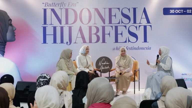 Wardah Luncurkan Beauty AI di Ajang Hijab Fest 2025