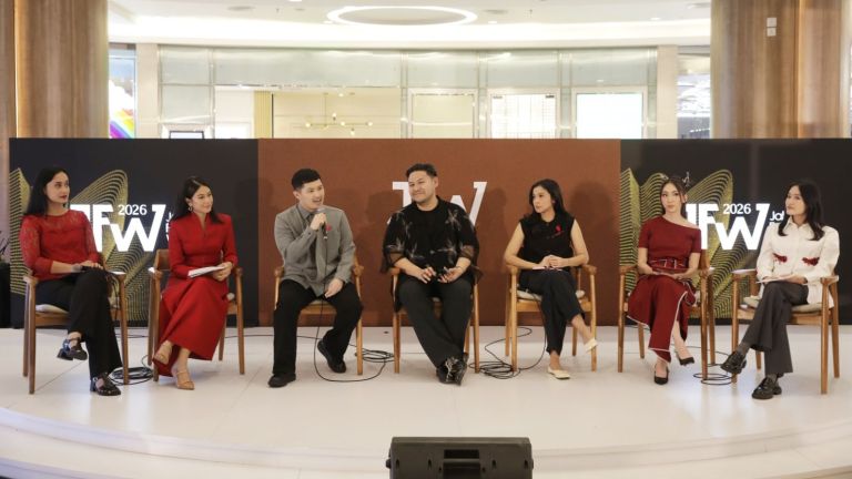 Melawan Ageism di Panggung 'Miracle Runway' JFW 2026