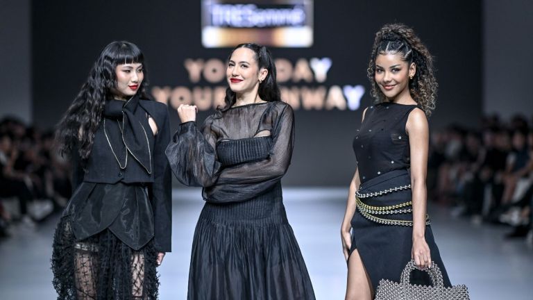 Lebih dari Sekadar Gaya, Rambut Adalah Cerminan Jati Diri Perempuan