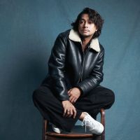 Mengintip Profil dan Perjalanan Karier Deva Mahenra, Bintang Utama 'Ipar Adalah Maut The Series'