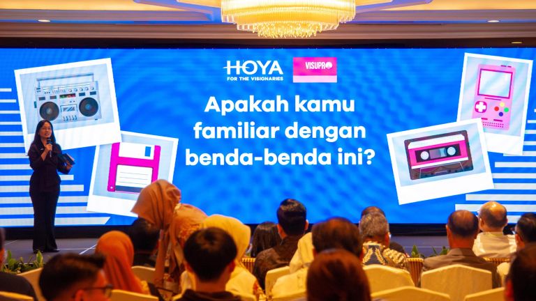 HOYA Luncurkan Lensa Fokus VisuPro sebagai Jawaban Gejala Pre-Presbiopia