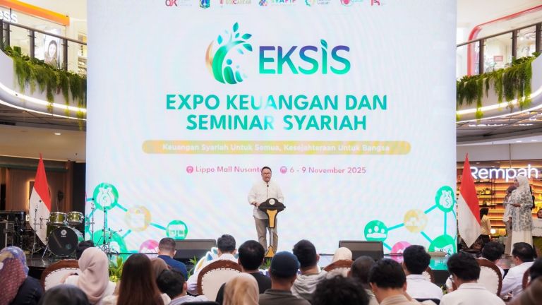 12.800 Pengunjung Hadir di EKSiS 2025, OJK Terus Dorong Penguatan Sinergi di Ekosistem Keuangan Syariah