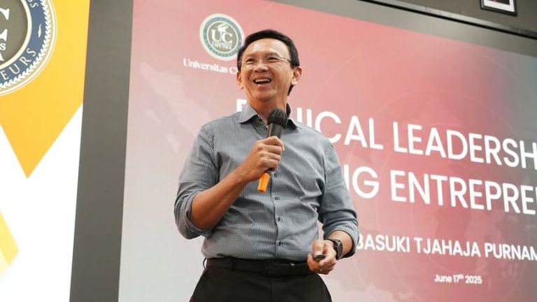 Ahok: Pegang Teguh Visi, Gunakan Nurani, dan Bangun Fondasi Hidup yang Kuat