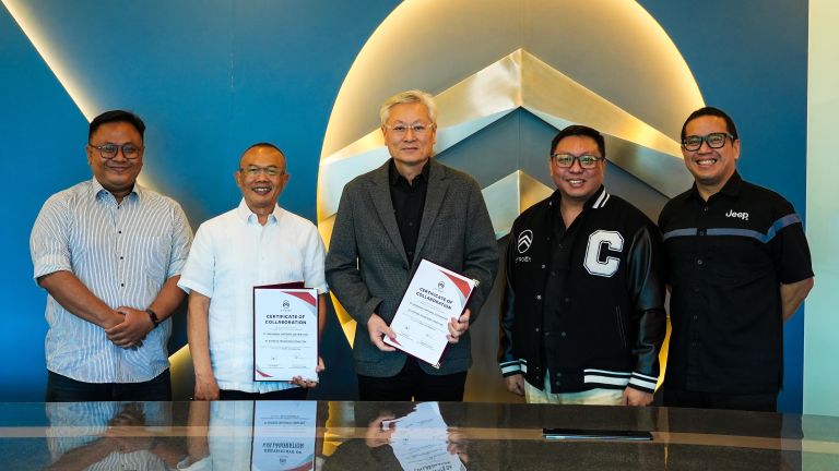 Gandeng Express Transindo Utama, Citroën Indonesia Hadirkan Mobil Listrik Citroën Ë-C3 All Electric