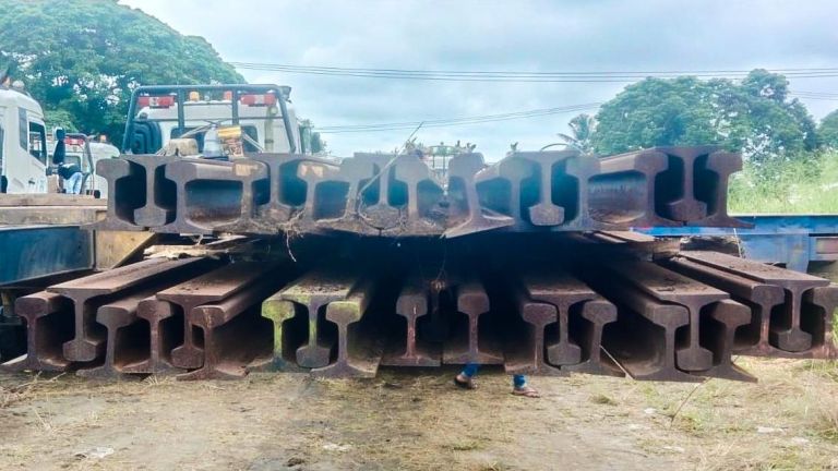 KAI Logistik Distribusi 1.350 Ton Rel untuk Prasarana Perkeretaapian Nasional