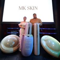 Glowing Sekelas Sultan! MK SKIN Resmi Rilis Gold Makeup Series di Atas Kapal Pesiar Mewah