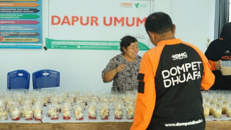 Dompet Dhuafa Berikan Bantuan Berkelanjutan untuk Ribuan Penyintas Bencana di Semeru dan Banjarnegara