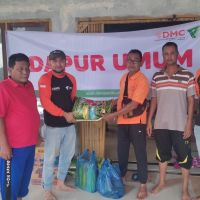 Bantuan DMC Dompet Dhuafa untuk Warga Korban Banjir di Pulau Sumatera