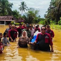 Artha Graha Peduli dan PT RMM Dirikan Dapur Umum dan Posko Kesehatan 24 Jam untuk Korban Banjir di Natal