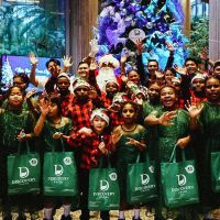 Discovery Hotel & Resorts Awali Perayaan Natal 2025 dengan Christmas Tree Lighting Bertema 'Cinta Kasih dalam Sukacita Natal'