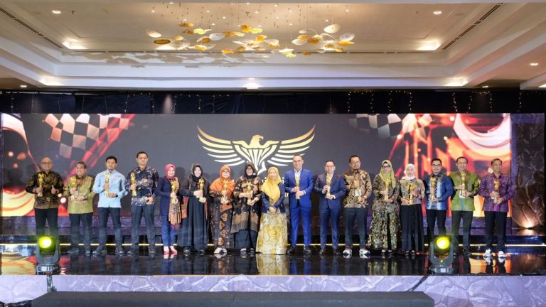 Sabet Emas ASRRAT 2025, PERURI Buktikan Komitmen Laporan Keberlanjutan Kelas Internasional