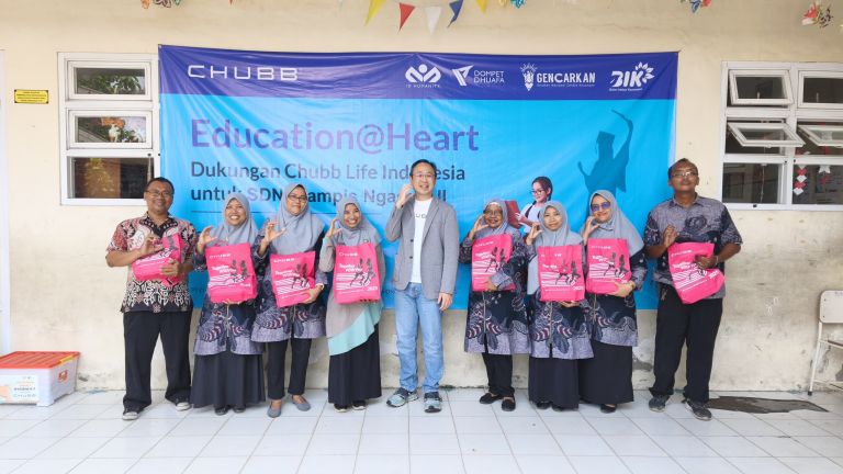 Kolaborasi Dompet Dhuafa Bersama Chubb Life Indonesia Wujudkan Sekolah Sehat dan Gaungkan Literasi Keuangan