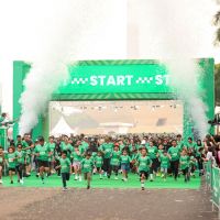 'Lautan Hijau' Kembali Banjiri Monas: 25.000 Pelari Rayakan Puncak Milo Activ Indonesia Race 2025