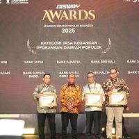 Kepercayaan Publik Kian Menguat, Bankaltimtara Raih Disway Awards 2025
