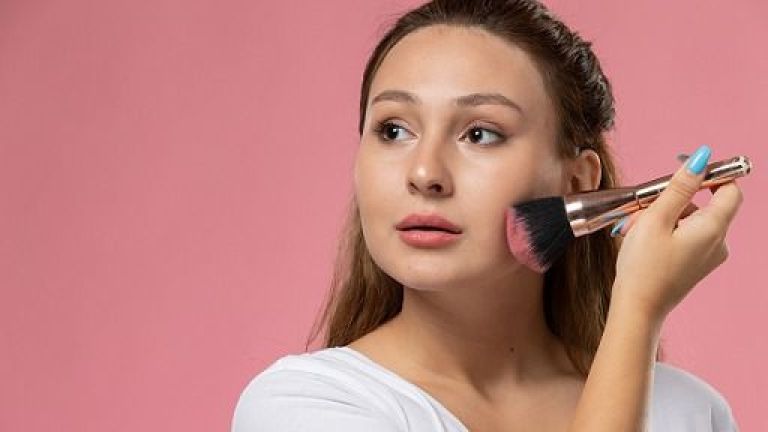 5 Tips Memilih Perona Pipi yang Tepat untuk Menyempurnakan Penampilan