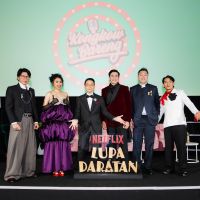 Kembali ke Bangku Sutradara, Ernest Prakasa Ungkap Premis Asli Film Netflix 'Lupa Daratan'