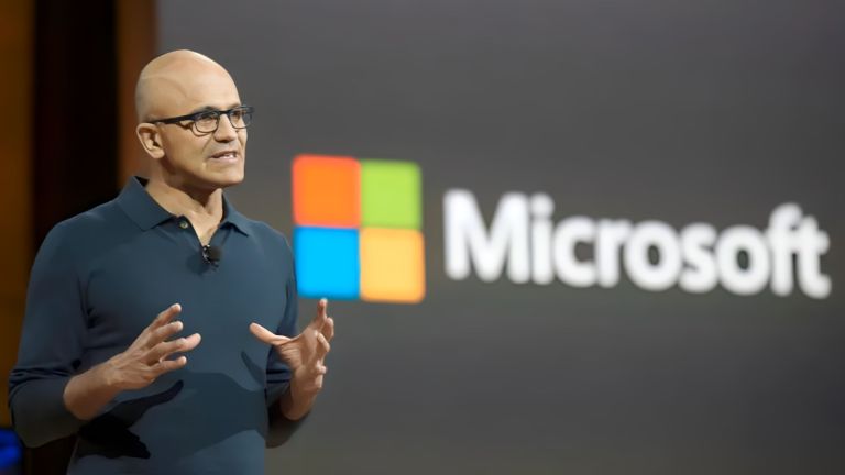 Mengenal Satya Nadella: CEO Microsoft yang Mengubah Wajah Teknologi Dunia