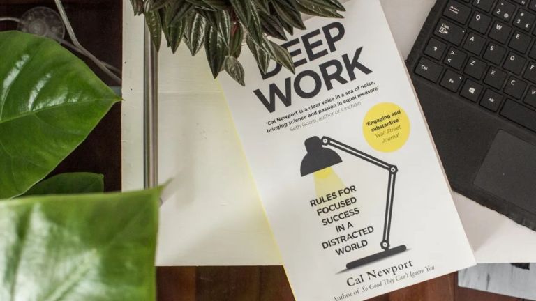 Rekomendasi 7 Buku untuk Meningkatkan Produktivitas dan Performa Profesional