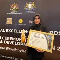 TransTRACK di Malaysia Raih Halal Logistics Excellence Award