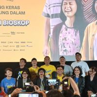 Film Suka Duka Tawa: Debut Aco Tenriyagelli Olah Luka Keluarga Lewat Komedi