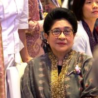 Mengenal Sosok Nila Moeloek, Mantan Menteri Kesehatan RI di Era Presiden Joko Widodo