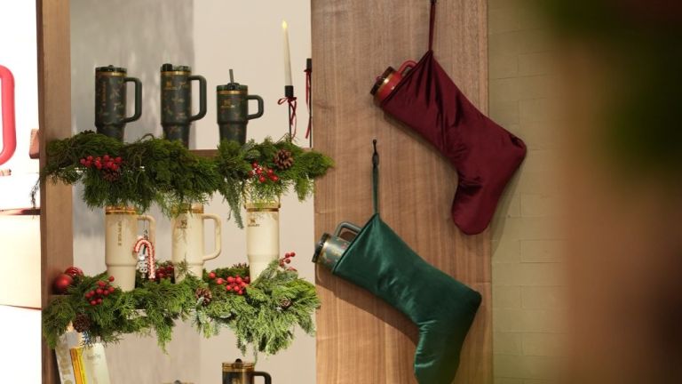 Sambut Liburan, Stanley Bawa Experience Winter Cabin Pop-Up di Plaza Indonesia