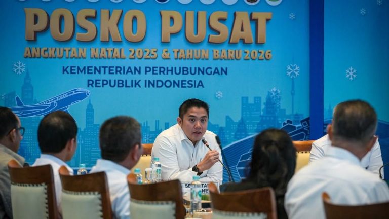 Seskab: Pengungsi Korban Banjir Sumatera Dapat BLT Rp8 Juta Per Keluarga