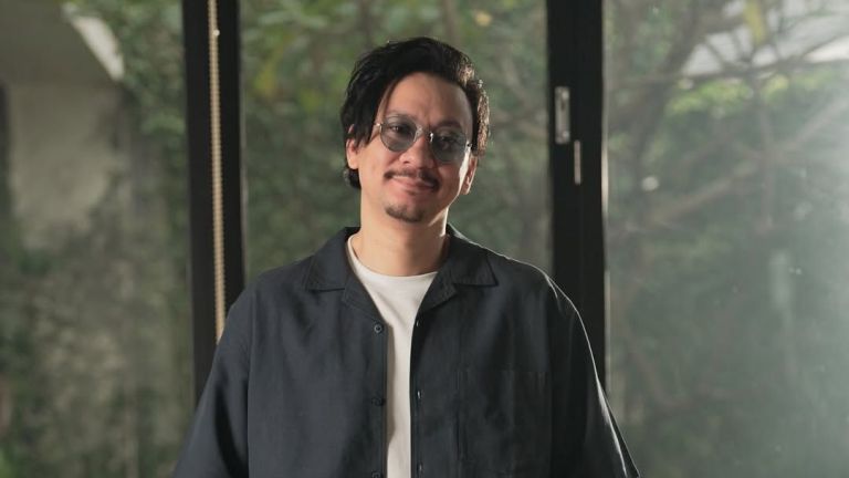 Berkenalan dengan Vincent Rompies, Intip Perjalanan Karier dari Bassist, Presenter, hingga Dunia Film