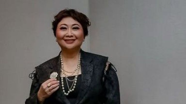 Berkenalan dengan Indy Barends, Intip Perjalanan Karier Presenter Serba Bisa!