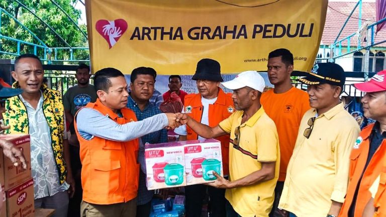 Artha Graha Peduli Bersama Kosgoro Salurkan Bantuan untuk Korban Banjir Aceh
