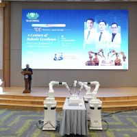 Tzu Chi Hospital Lakukan 100 Tindakan Bedah Laparoskopi dengan Sistem Robotik Pertama dari Eropa