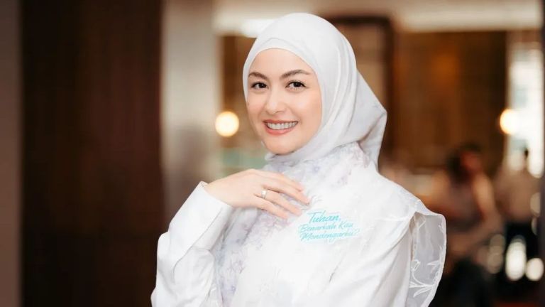 Berkenalan dengan Revalina S. Temat dan Perjalanan Kariernya Jadi Bintang Sinetron hingga Pemain Film
