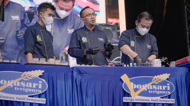 Dorong UMKM Kuliner Lokal, Festival Bogasari Hadir di Lampung dan Jember