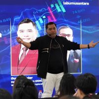 Mengenal Dato Dr. Nazri Khan, Juara Dunia Trading dan Fund Manager Terkemuka Asia Tenggara