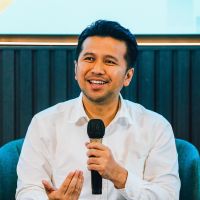 Antara Tuntutan Buruh dan Keberpihakan Dunia Usaha: Dilema Kepala Daerah Soal Kenaikan Upah Minimum