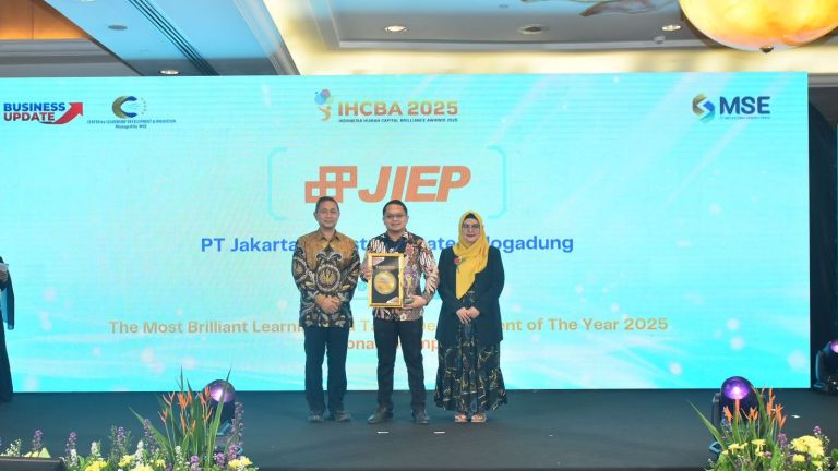 Sukses Kembangkan Talenta Unggul, PT JIEP Sabet Indonesia Human Capital Brilliance Awards 2025