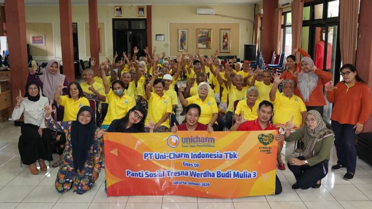 Unicharm Dukung Peningkatan Kualitas Hidup Lansia melalui Edukasi Caregiver