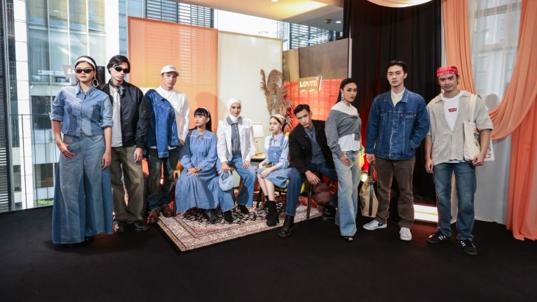 Levi’s Rilis Koleksi Lebaran 2026 'Layer Up Your Raya', Angkat Tren Modest Streetwear