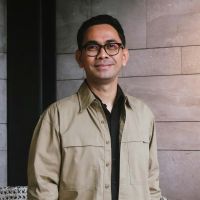 Introvert Juga Bisa Jago Public Speaking, Ini Tips dari Troy Fridatama