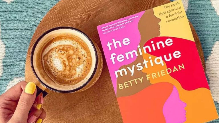 12 Buku yang Menginspirasi dan Menguatkan Perempuan di Setiap Tahap Hidup