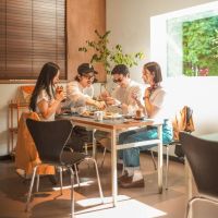 Memahami Generasi Z dan Apa yang Membentuk Cara Berpikir Mereka?