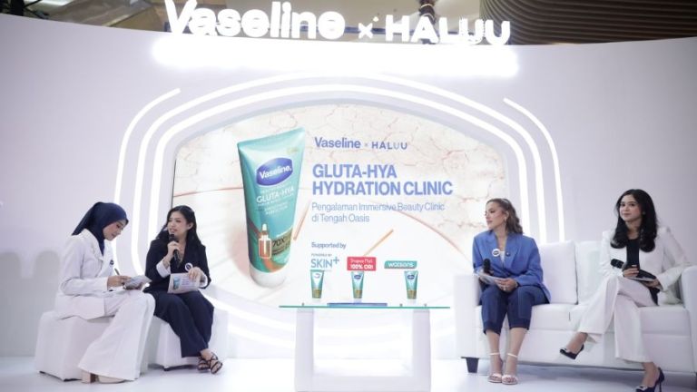 Lawan 'Kulit Tandus' Selama Ramadan, Vaseline Hadirkan Pengalaman Imersif 'Gluta-Hya Hydration