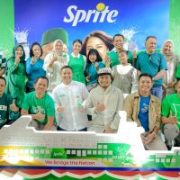 Sprite Berangkatkan 300 Pemilik Warung Mudik Gratis, Hadirkan Lebaran 'Seger Bener'
