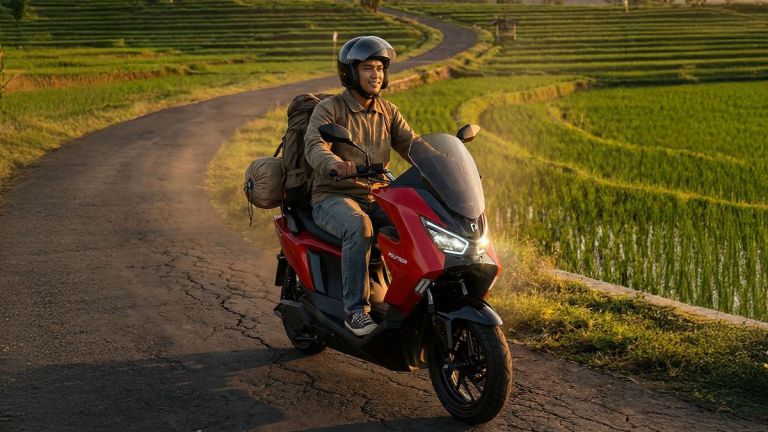 Polytron Kembali Luncurkan #KilometerKebaikan untuk Konversikan Perjalanan Jadi Donasi