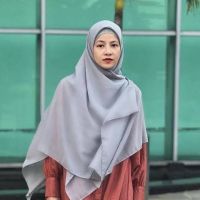 5 Selebriti Indonesia yang Memiliki Brand Hijab