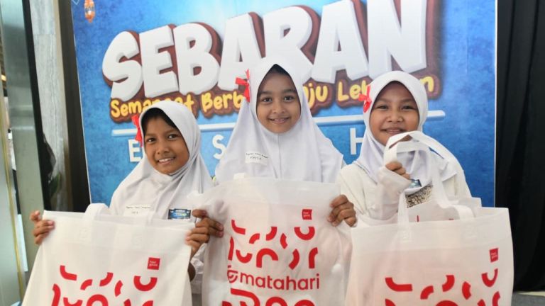 Digelar Serentak, SEBARAN 5.0 Ajak 1.000 Anak Yatim Bebas Memilih Sendiri Baju Lebaran Impian